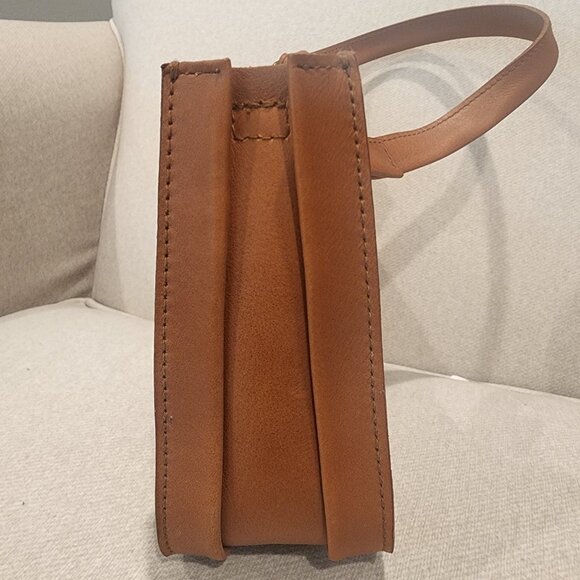 Madewell The Sydney Shoulder Bag - Picture 4 of 5
